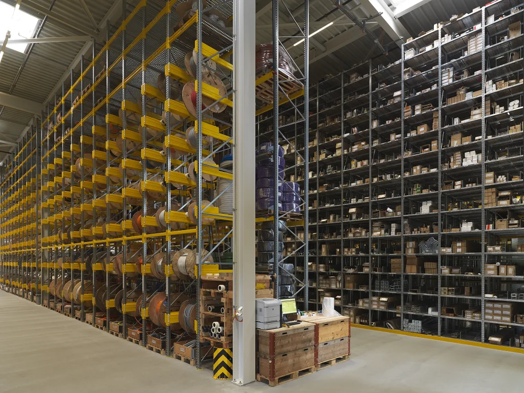162083 Logistikzentrumrothenburg 67956