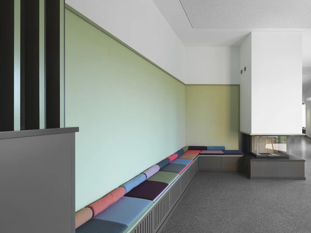 142103 Lindenbaum 47086