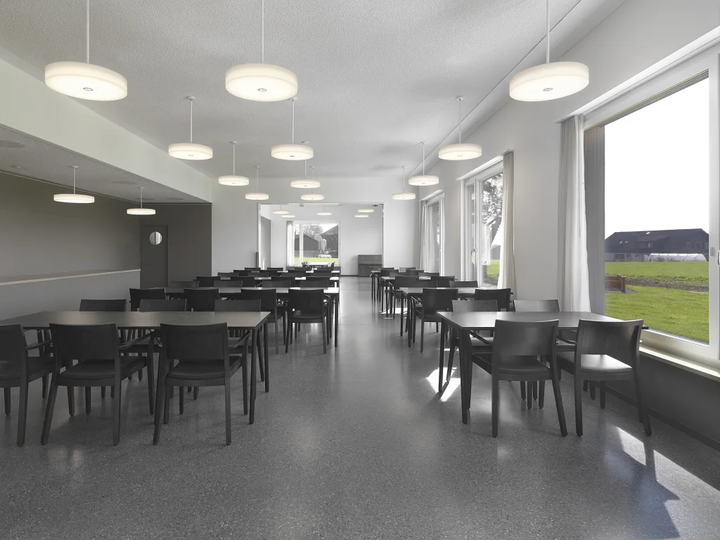 142103 Lindenbaum 47133